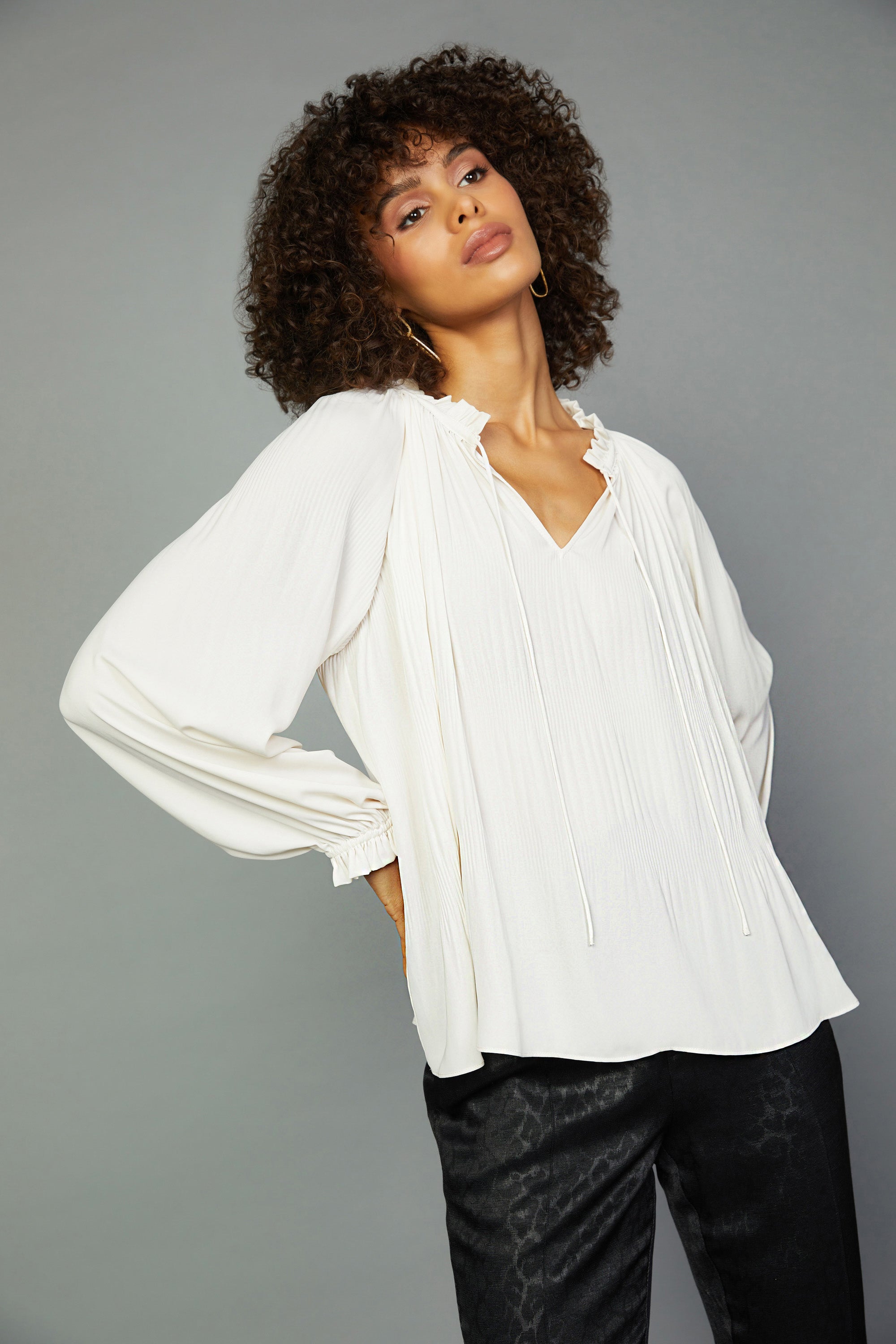 Charlotte Pleated Blouse – CURRENT AIR