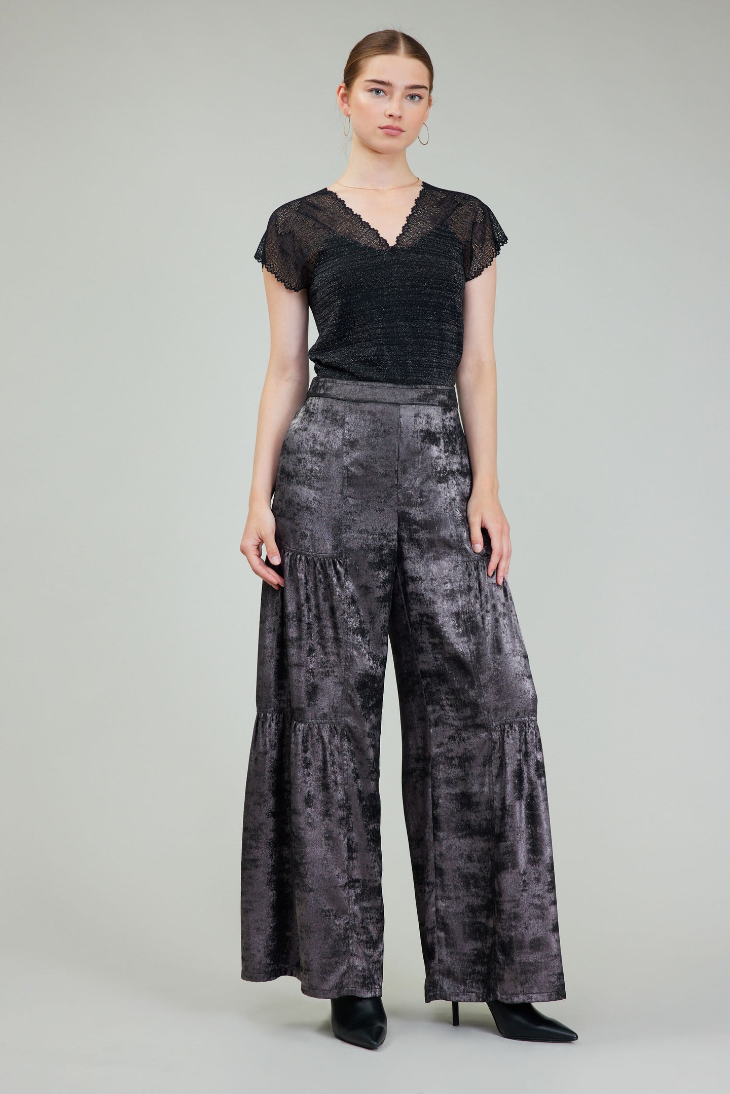 Opalescent Textured Tiered Pants