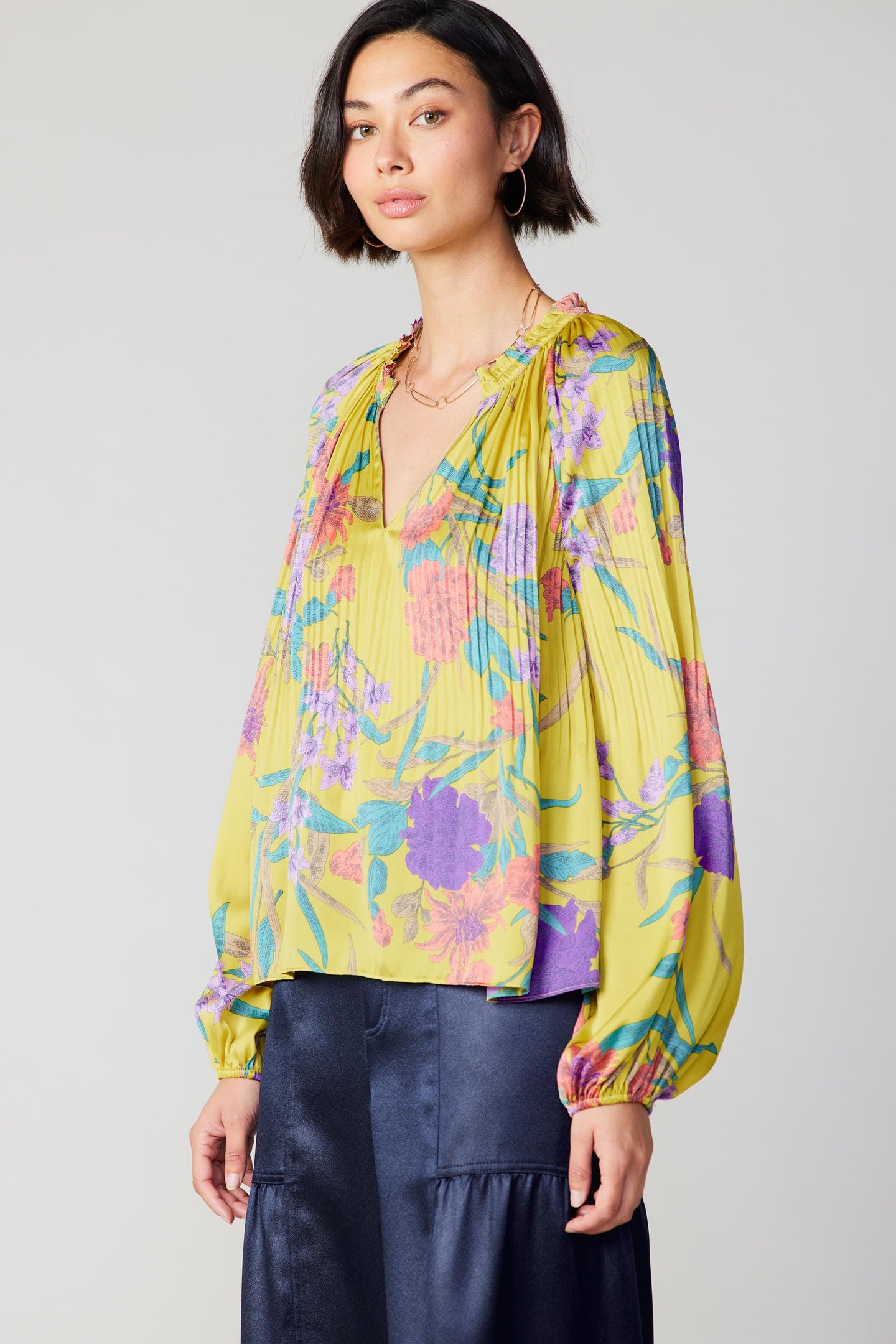 Floral Print Pleated Blouse