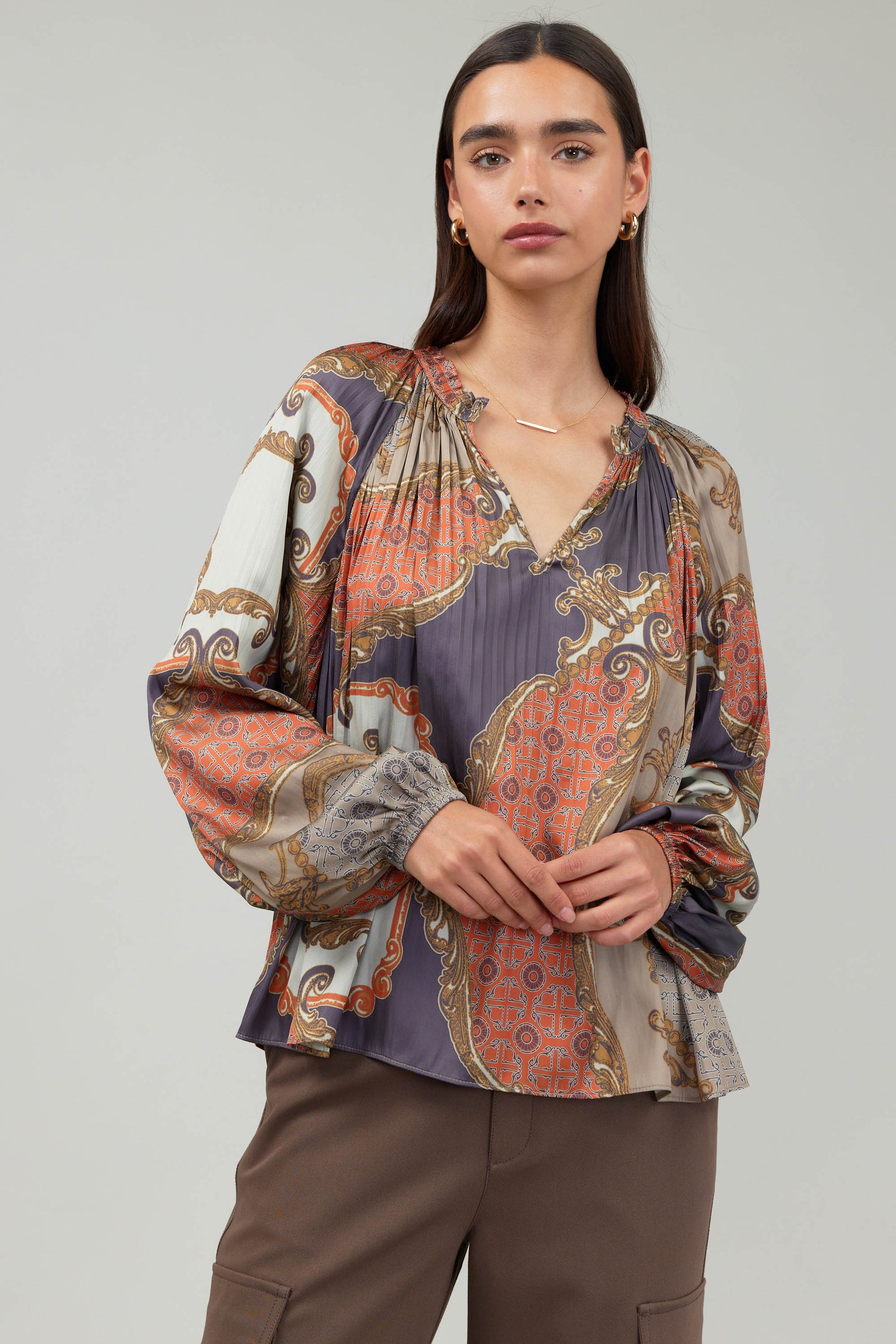 Damask Pattern Pleated Blouse