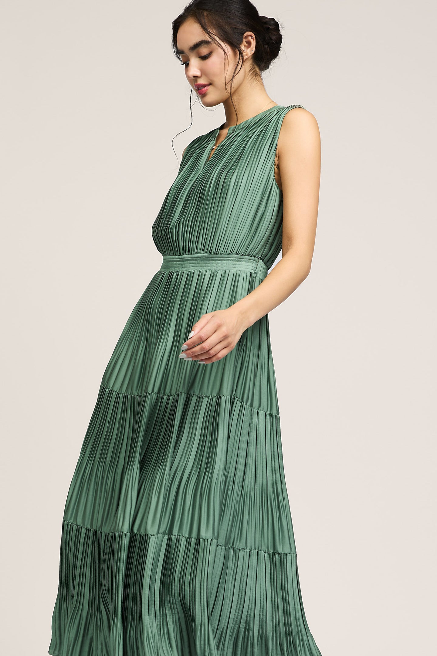 Pleated Sleeveless Maxi Dress