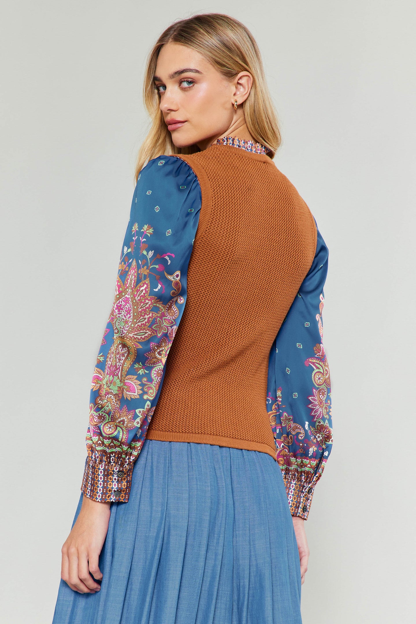 Paisley Contrast Sleeve Knit Top