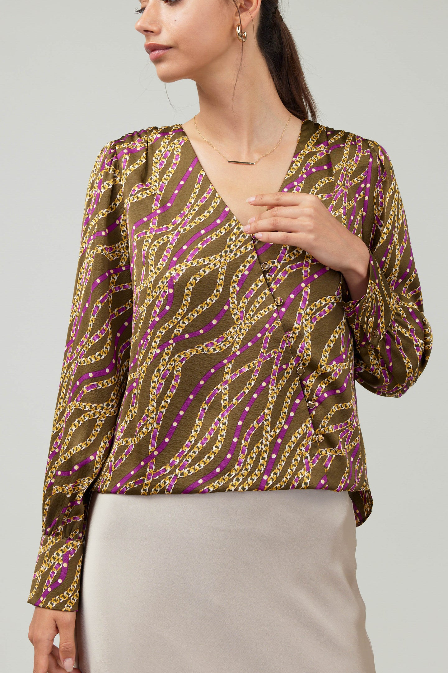 Link Motif Surplice Blouse