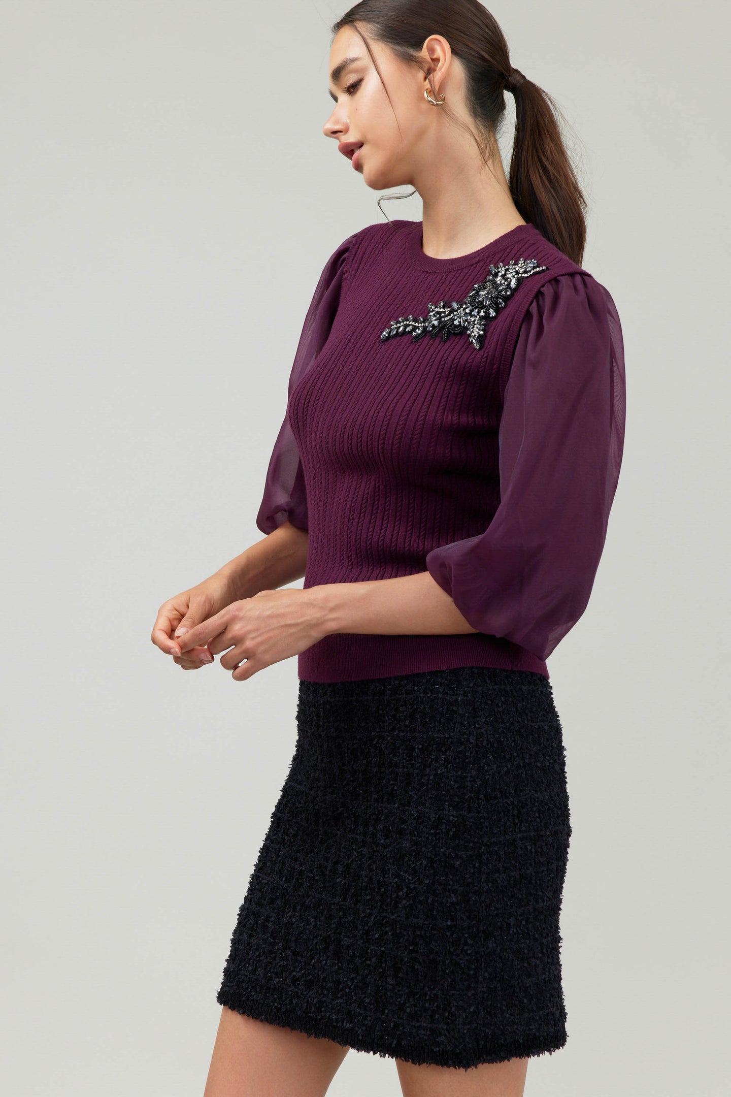 Contrast Sleeve Knit Blouse