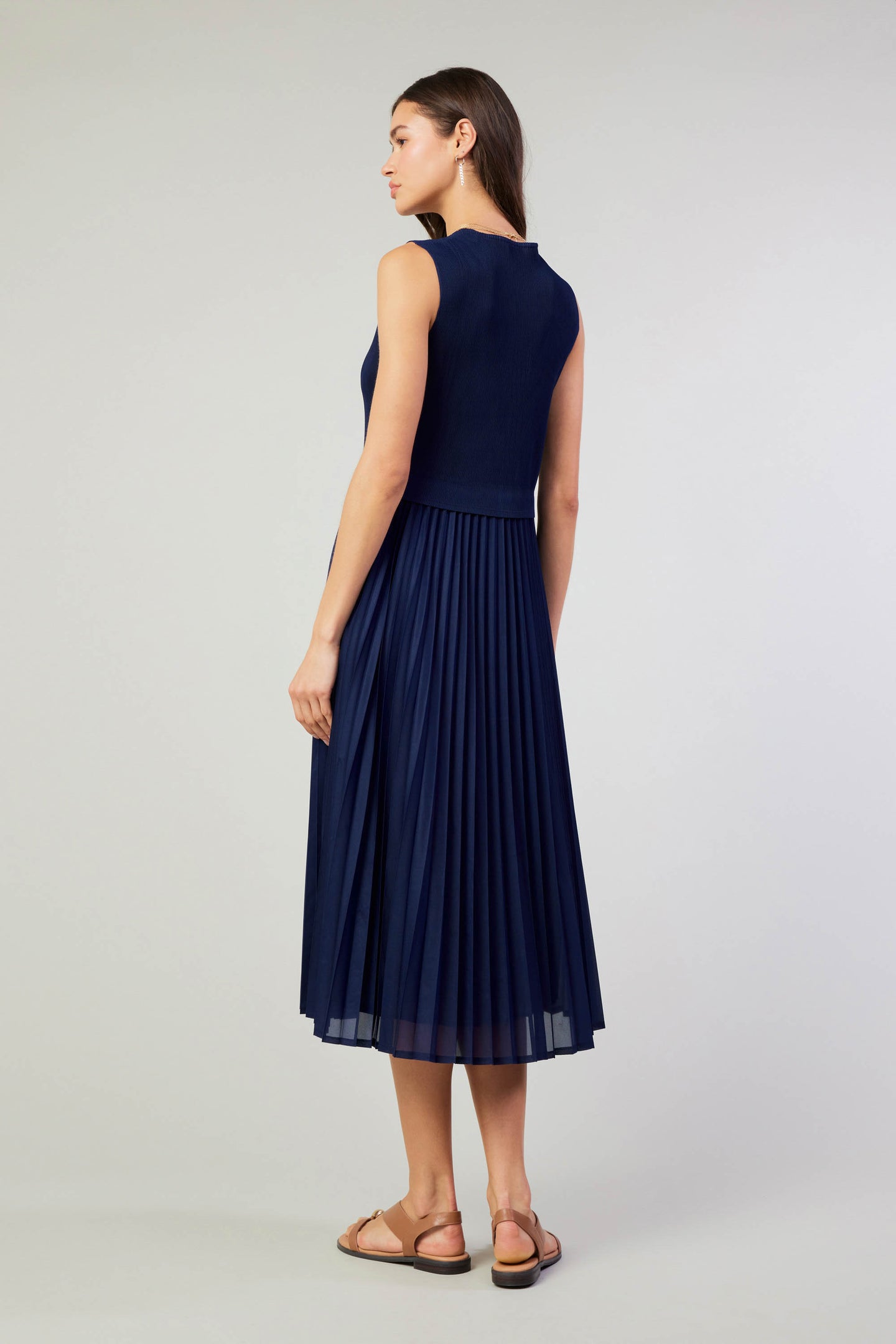 Cari Ribbed Contrast Pleated Dress